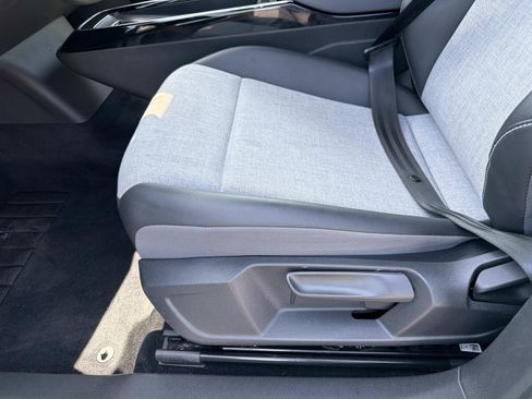 Certified 2023 Volkswagen ID.4 Pro AWD/4WD image 15