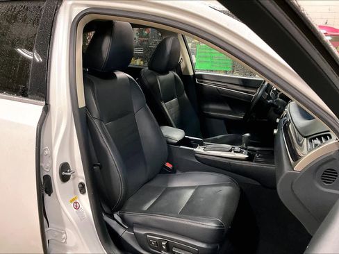 Used 2016 Lexus GS 350 image 8