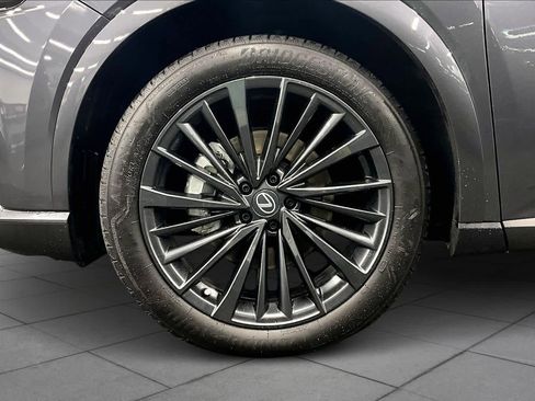 Used 2026 Lexus RX 350h w/ Convenience Package image 11