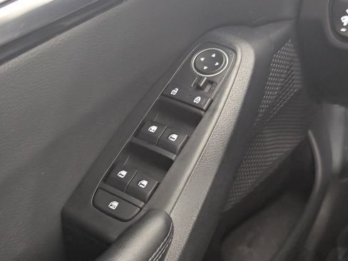 Used 2023 Kia Seltos S FWD image 15