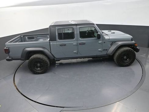 New 2026 Jeep Gladiator Sport image 19
