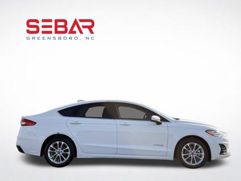 Used 2019 Ford Fusion SE FWD image 5