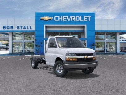 New 2025 Chevrolet Express 3500 w/ Power Convenience Package