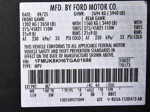 New 2026 Ford Explorer ST-Line w/ ST-Line Street Pack image 14