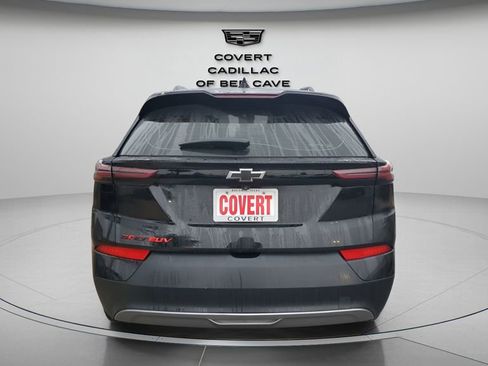 Used 2023 Chevrolet Bolt EUV LT w/ Redline Edition image 8