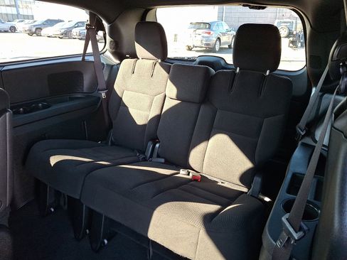 Used 2015 Dodge Grand Caravan SE w/ Quick Order Package 29E SE image 8