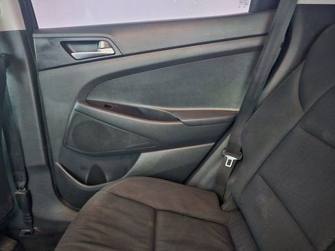 Used 2019 Hyundai Tucson SE image 30