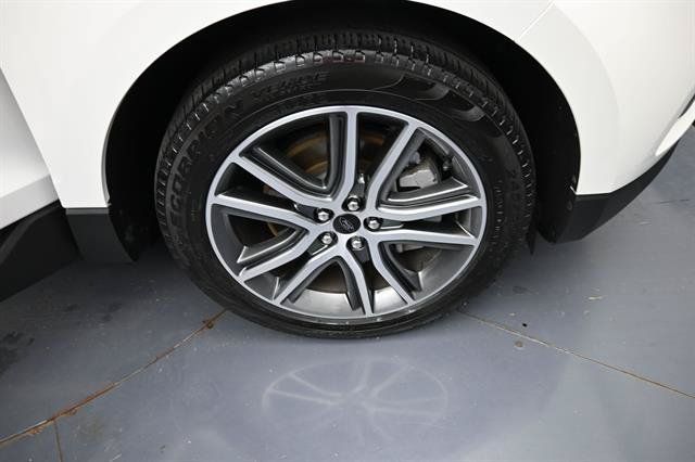 Certified 2024 Ford Edge Titanium AWD/4WD image 24