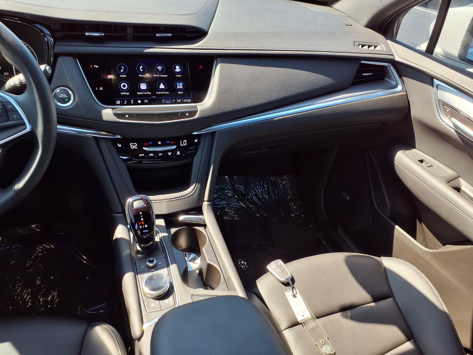 Used 2025 Cadillac XT5 Luxury FWD image 4