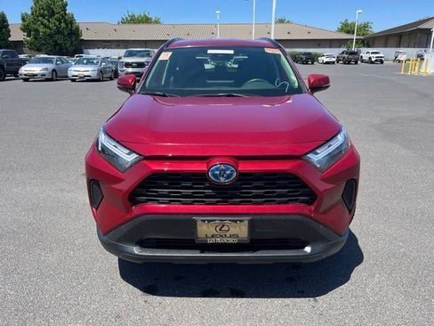 Used 2023 Toyota RAV4 LE AWD/4WD image 2
