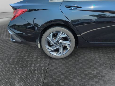 Certified 2025 Hyundai Elantra Sport FWD image 21