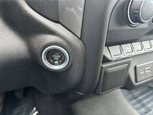 Certified 2023 Chevrolet Silverado 1500 Custom image 15