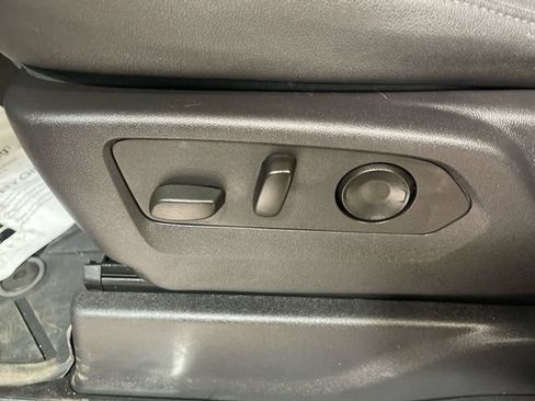 Used 2024 Chevrolet Silverado 1500 ZR2 AWD/4WD image 13