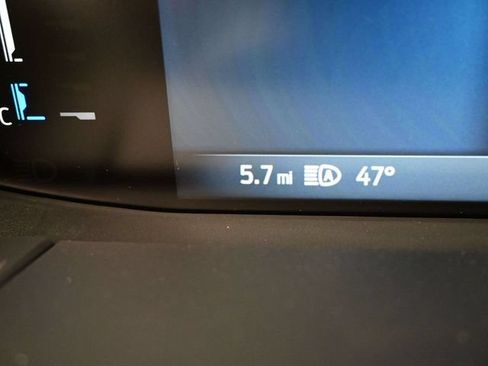 Used 2025 Ford Escape ST-Line Select AWD/4WD image 16