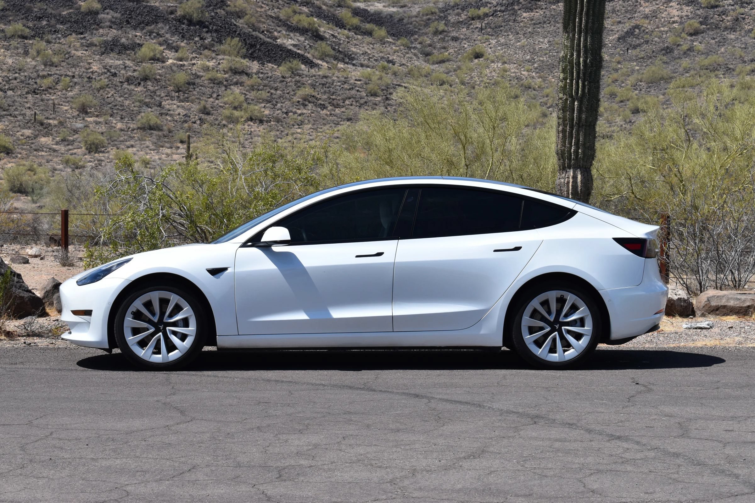 Used 2021 Tesla Model 3 Standard Range Plus RWD image 4