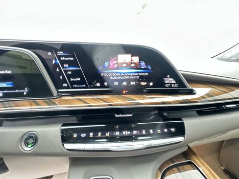 Used 2021 Cadillac Escalade ESV Premium Luxury Platinum w/ LPO, Radiant Package image 13