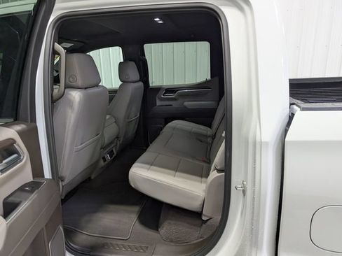 Used 2026 GMC Sierra 1500 SLT AWD/4WD image 10