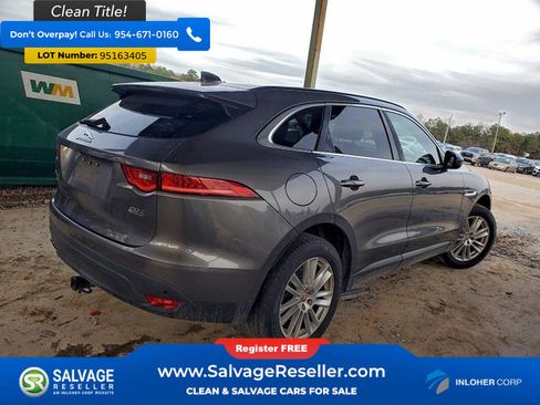 Used 2017 Jaguar F-PACE Prestige image 4