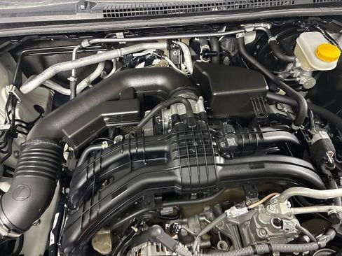 Used 2023 Subaru Crosstrek 2.0i Premium image 7