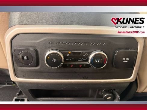 Used 2024 Ford Expedition Max Limited AWD/4WD image 35