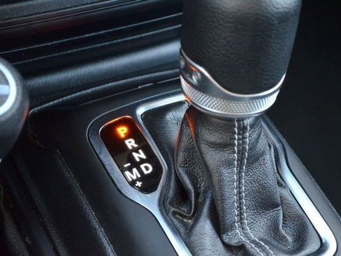 Used 2021 Jeep Wrangler Unlimited Sahara image 29