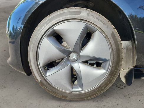 Used 2018 Tesla Model 3 Long Range RWD image 6