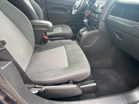 Used 2012 Jeep Patriot Sport image 25