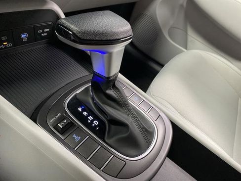 New 2026 Hyundai Kona SE image 18