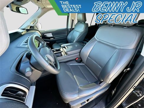 Used 2025 Ford Expedition Max Active image 21