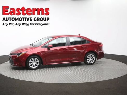 Used 2025 Toyota Corolla LE FWD image 58