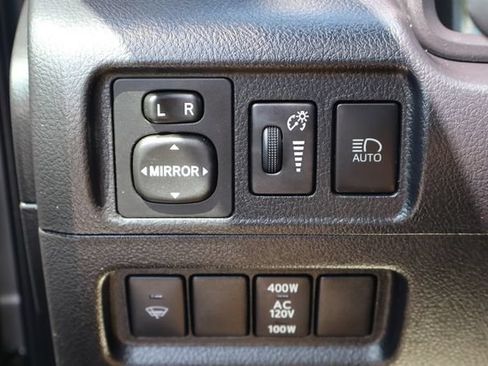 Used 2020 Toyota 4Runner SR5 AWD/4WD image 13