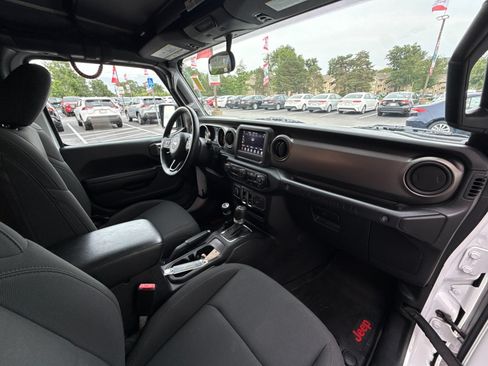 Used 2021 Jeep Wrangler Sport AWD/4WD image 22