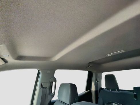 Used 2019 Chevrolet Silverado 1500 LT w/ All-Star Edition AWD/4WD image 23