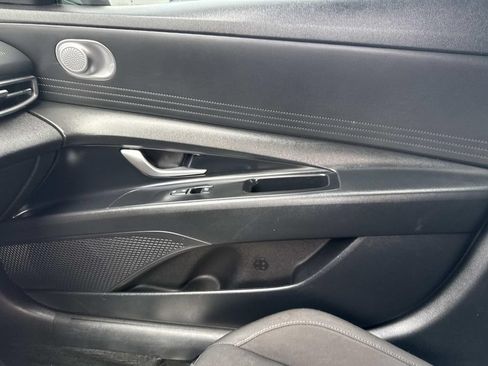 Used 2023 Hyundai Elantra SEL FWD image 22