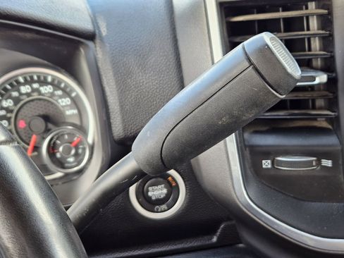 Used 2024 RAM 3500 Big Horn image 29