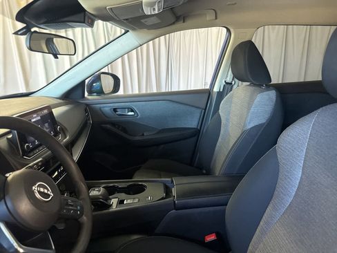 Used 2023 Nissan Rogue SV FWD image 21