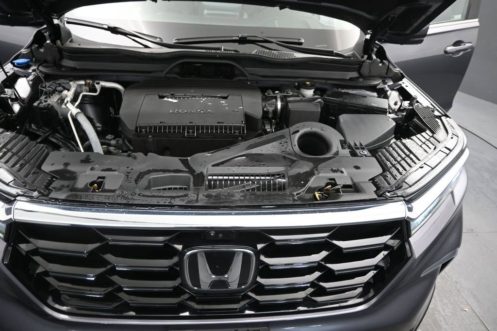 Used 2024 Honda Pilot Elite image 25