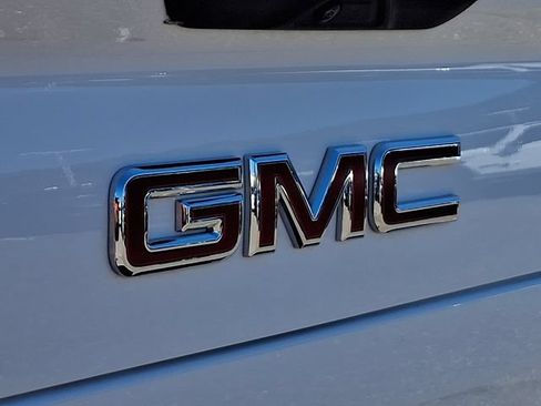Used 2026 GMC Sierra EV Elevation w/ Premium Package AWD/4WD image 32