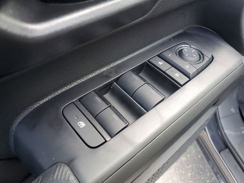 New 2026 Toyota Tacoma SR5 image 15