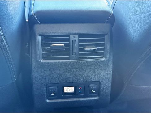 New 2026 Mitsubishi Outlander SEL image 28