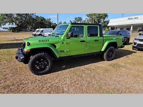 New 2025 Jeep Gladiator Willys image 34