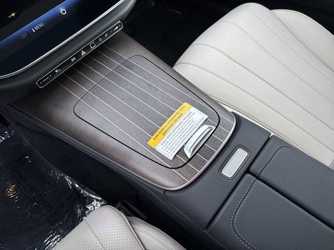 Used 2026 Mercedes-Benz E 350 4MATIC Sedan image 22