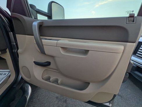 Used 2013 GMC Sierra 2500 SLE w/ Convenience Package image 21