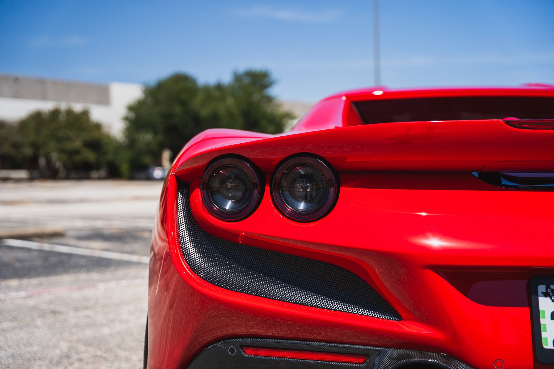 Used 2021 Ferrari F8 Tributo RWD image 27