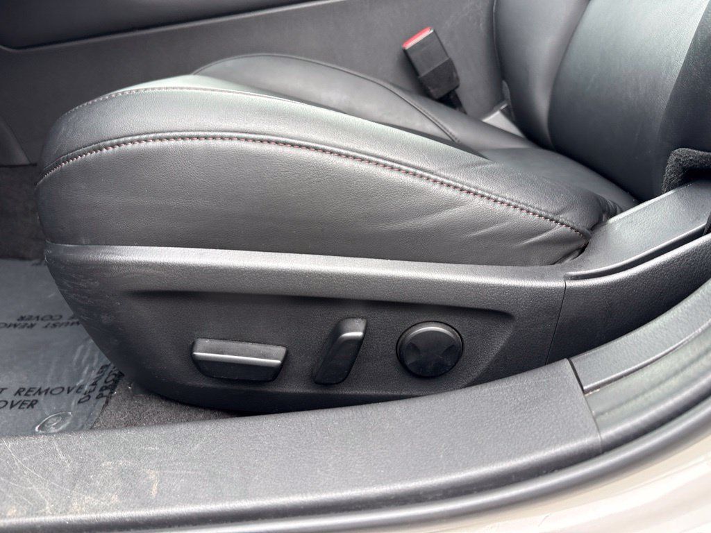 Used 2025 MAZDA MAZDA3 s FWD image 16
