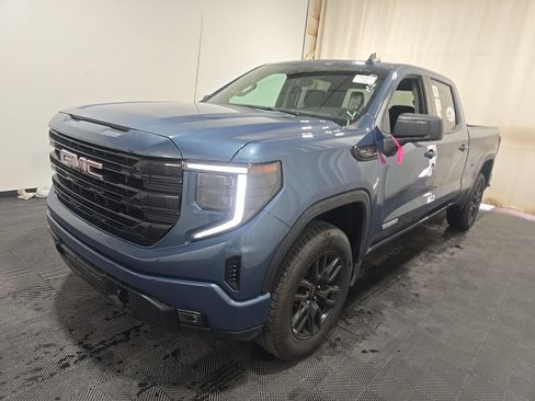 Used 2026 GMC Sierra 1500 Elevation AWD/4WD image 2