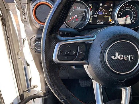 Used 2022 Jeep Gladiator Mojave w/ Cold Weather Group image 18