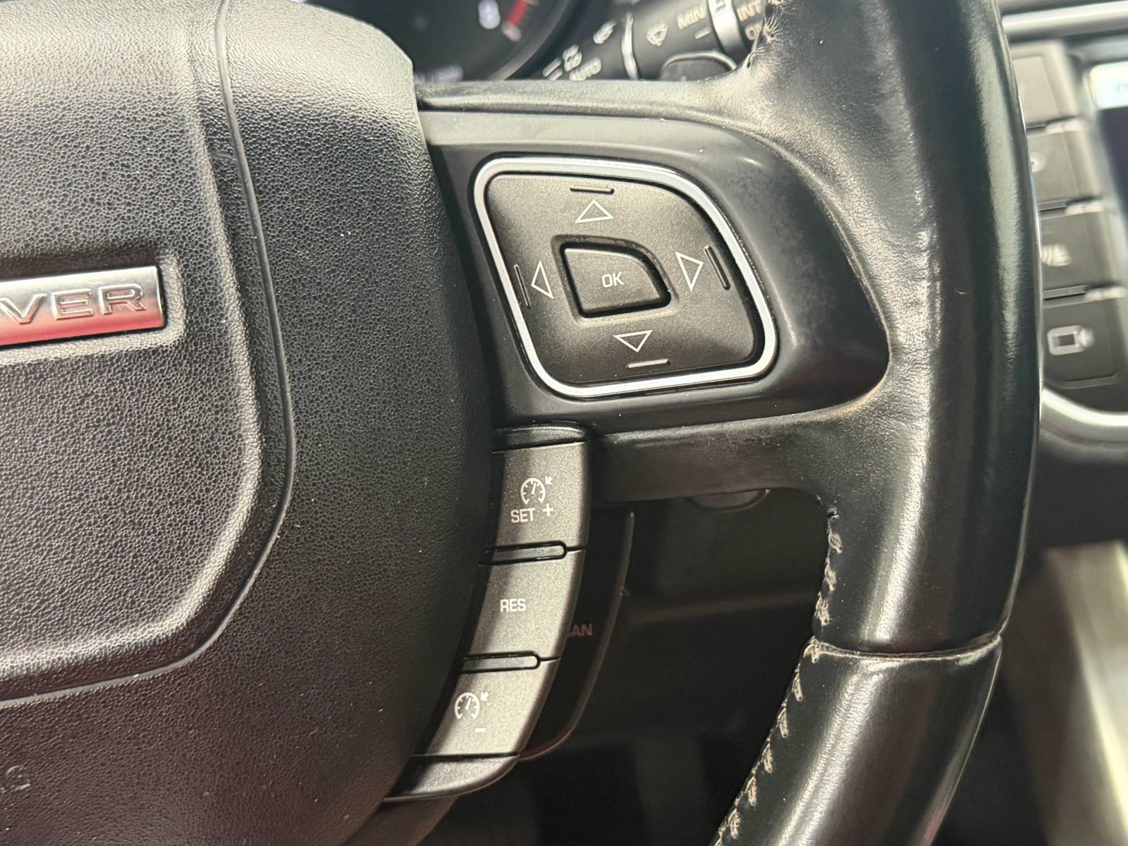 Used 2016 Land Rover Range Rover Evoque SE AWD/4WD image 26