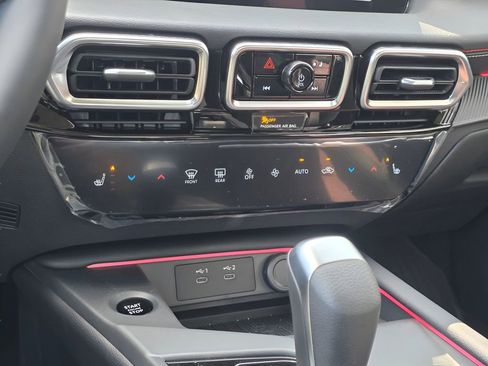 New 2026 Nissan Sentra SR FWD image 23