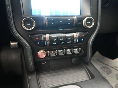 Used 2022 Ford Mustang Shelby GT500 w/ Technology Package RWD image 15